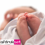 inktloos een baby voetafdruk en handafdruk maken